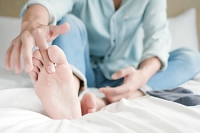 Symptoms and Causes of Athlete&rsquo;s Foot